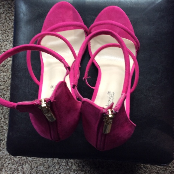 Fuchsia Pink Sandals Heels womens  size 9 - Picture 5 of 8